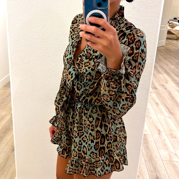 NASTY GAL Leopard Print Ruffle Mini Dress / Romper SIZE UK 8 US 4 - Picture 5 of 8